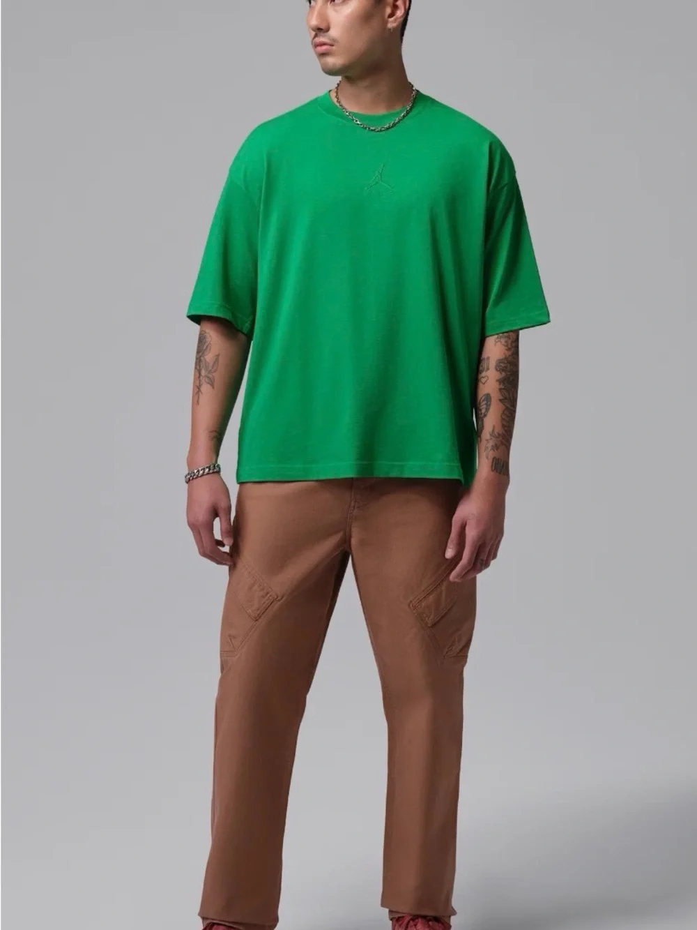 Jordan Flight Essentials Men’s Oversized T-Shirt in Lucky Green SMALL
